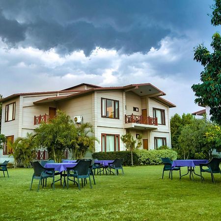 Sunday Alaya Corbett Villa Ramnagar  Exterior photo