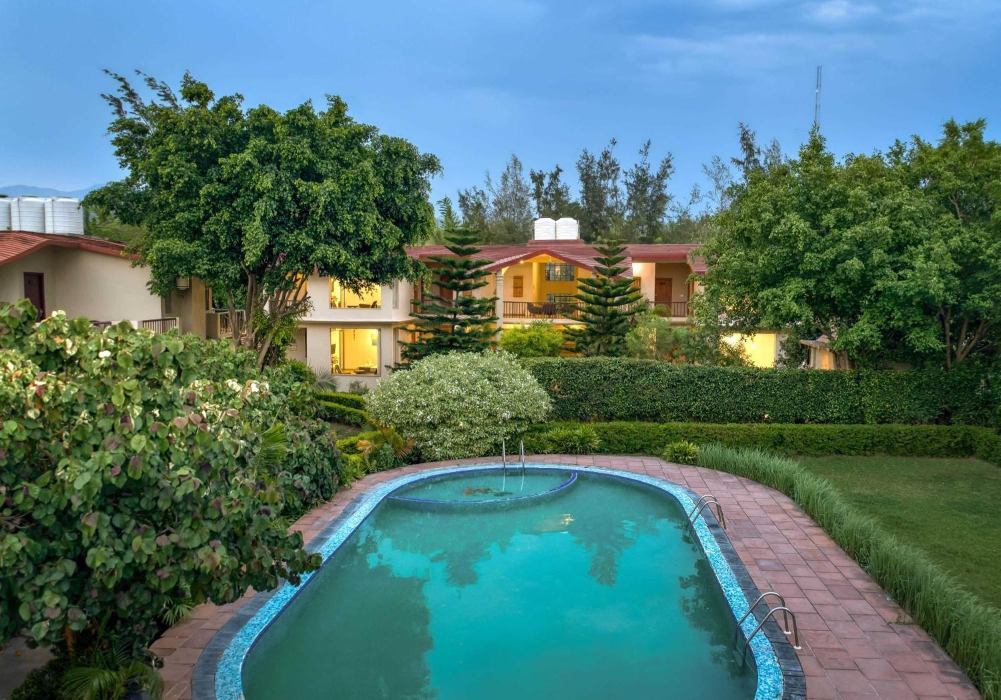 Sunday Alaya Corbett Villa Ramnagar  Exterior photo